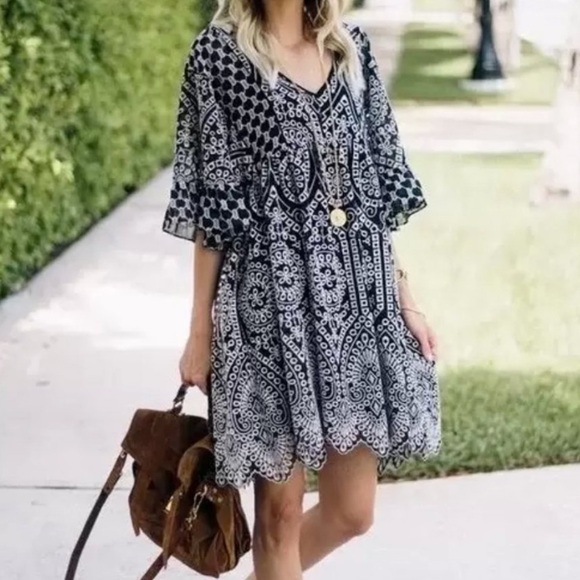 Anthropologie Akemi + Kin Brooke Eyelet Swing Dress Black White Lace Boho Size 4 - Picture 1 of 16